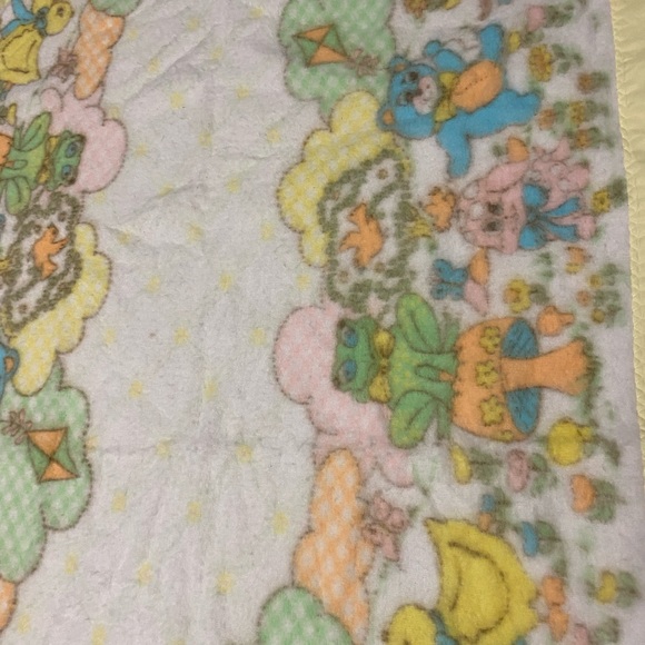 Baby Unisex Vintage Yellow Teddy Bear Bird Cloud Blanket - Picture 5 of 6